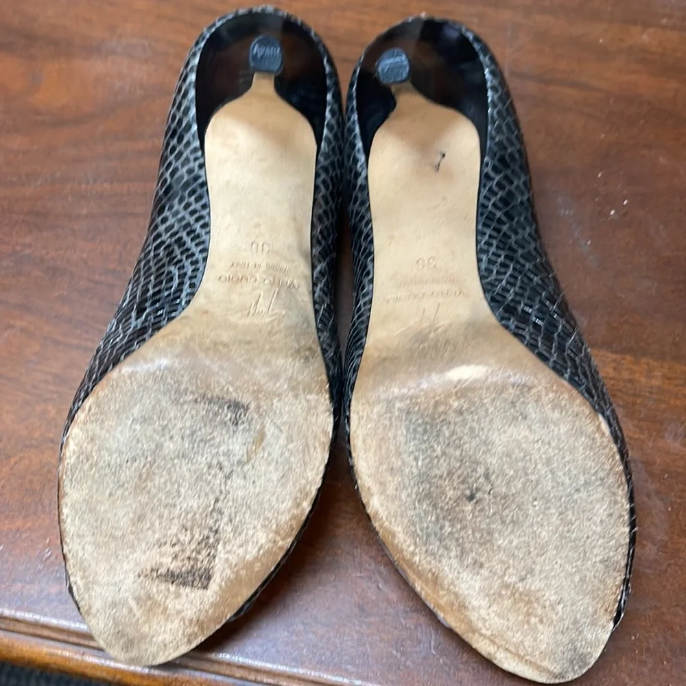 Women’s Giuseppe Zanotti Black Reptile Print Peep Toe Platform Heels Size 36